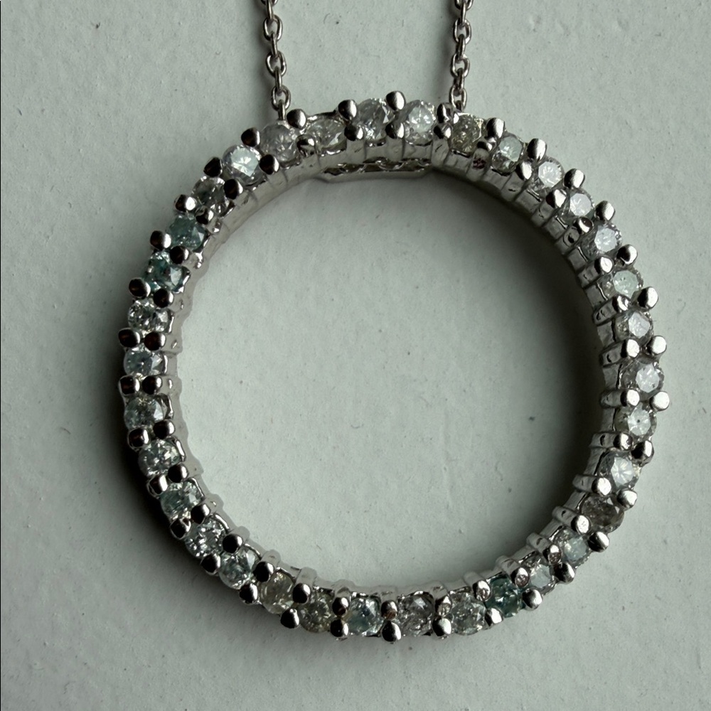 Elegant Silver and White Crystal Pendant Necklace 18 inches